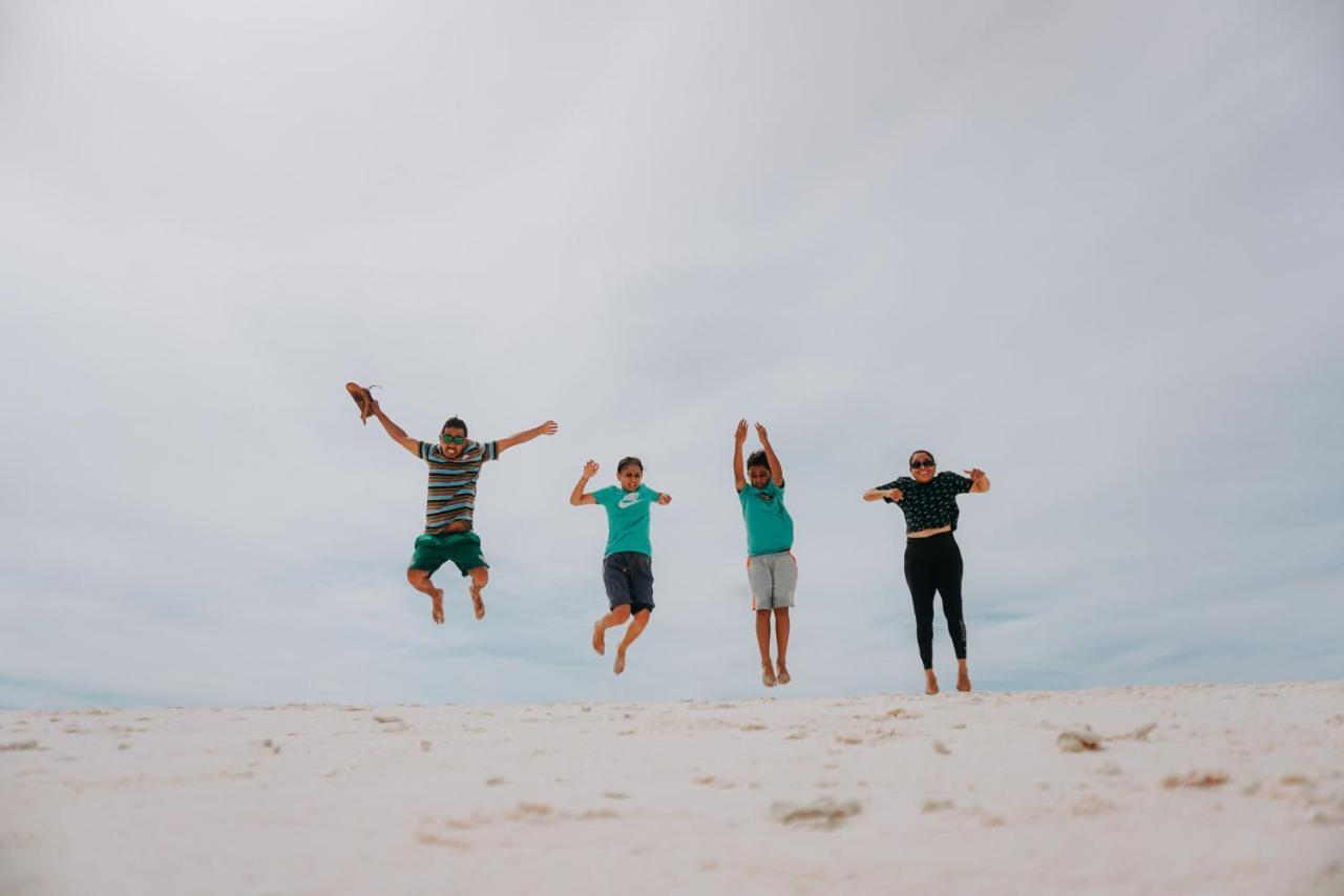 Komodoku One Love Homestay And Tour Labuan Bajo Exterior foto