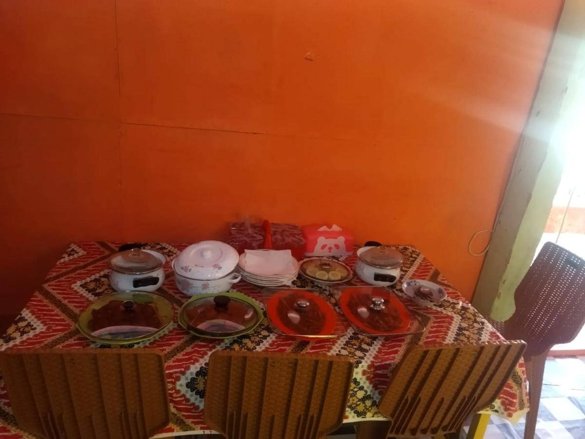 Komodoku One Love Homestay And Tour Labuan Bajo Exterior foto